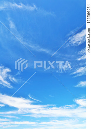 秋天天空和雲彩 123566984