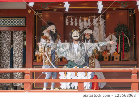 被指定為重要無形民俗文化遺產:秩父神社的“神代神樂” 被指定為重要無形民俗文化遺產:秩父神社的“神代神樂” 123568068