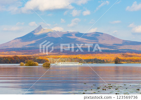 Autumn in Hokkaido, Autumn leaves at Onuma Park, Hokkaido Komagatake 123569736