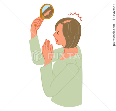 一位頭髮稀疏的年輕女子在鏡子裡看到自己的頭髮分開時感到驚訝 一位頭髮稀疏的年輕女子在鏡子裡看到自己的頭髮分開時感到驚訝 123569845