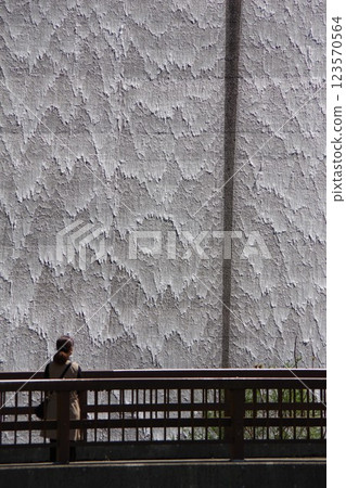 Discharge of water from the Dainichigawa Dam in Minamiawaji City, Hyogo Prefecture Discharge of water from the Dainichigawa Dam in Minamiawaji City, Hyogo Prefecture 123570564