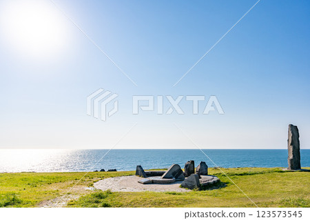 Nyuudozaki, 40 degrees north latitude, Oga Quasi-National Park, Nyuudozaki Lighthouse, a panoramic view of the grassland that spreads out as far as the eye can see Nyuudozaki, 40 degrees north latitude, Oga Quasi-National Park, Nyuudozaki Lighthouse, a panoramic view of the grassland that spreads out as far as the eye can see 123573545