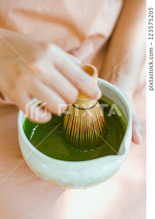 Make matcha green tea Make matcha green tea 123575205