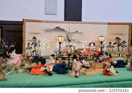Konosu Surprise Doll Festival - Flower and Music Museum Kawasato "Hanakyu no Sato" Hexagonal Pyramid Doll Stand and Hanging Dolls 123578161