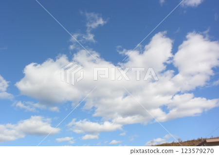 Blue Sky and Ukimune 123579270
