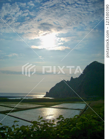 Beautiful coastal sunset, Aomori Prefecture 123580390