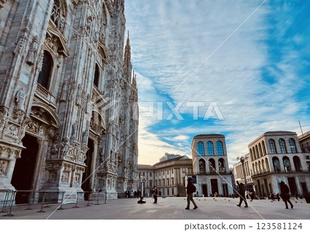 Italy Milan scenery Domo 123581124