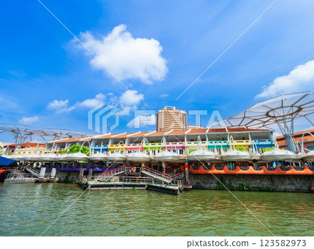 Singapore Clarke Quay 123582973