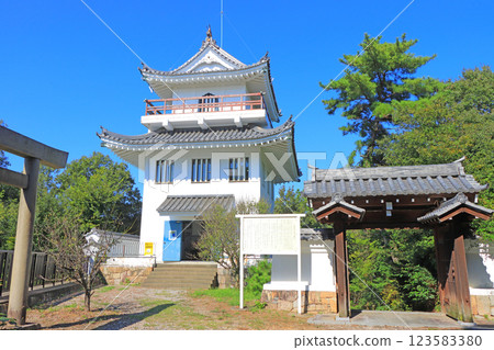 A view of the replica castle tower of Owari Ono Castle, Tokoname City, Aichi Prefecture A view of the replica castle tower of Owari Ono Castle, Tokoname City, Aichi Prefecture 123583380