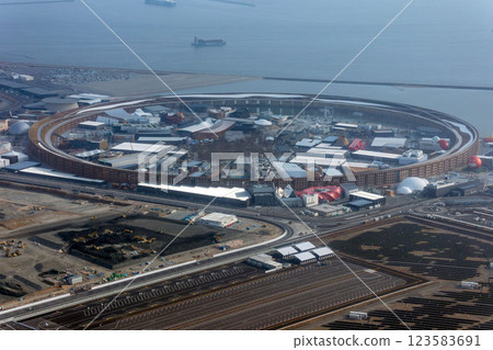 Aerial view of the large roof ring at the Osaka Kansai Expo site Aerial view of the large roof ring at the Osaka Kansai Expo site 123583691