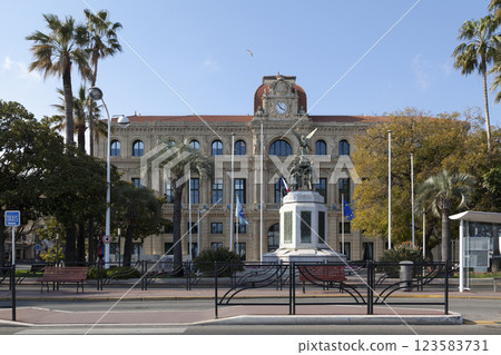 War monument in front of the City Hall of Cannes 123583731