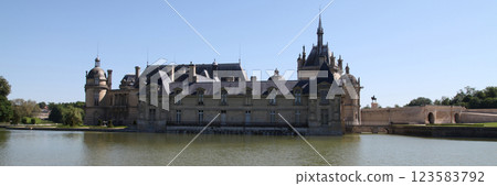 Panoramic view of the Castle of Chantilly 123583792