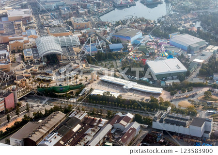 大阪市此花區主題樂園區的鳥瞰圖 大阪市此花區主題樂園區的鳥瞰圖 123583900