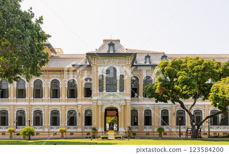 Architectural exterior of The Bang Khun Phrom or Bank of Thailand Museum is a magnificent. 123584200