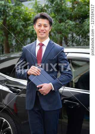 Car Male Appraisal Car Male Appraisal 123584317