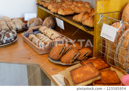 Bread on display, bakery shop, bakery Bread on display, bakery shop, bakery 123585954