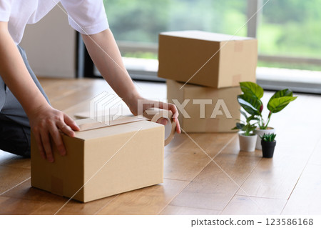移動 123586168