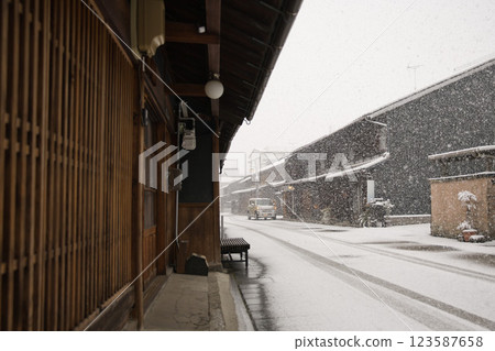 Gifu City: Snow-covered old townscape of Kawaramachi 10 Gifu City: Snow-covered old townscape of Kawaramachi 10 123587658