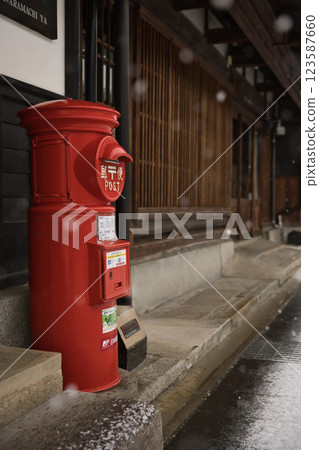 Gifu City: Snow-covered old townscape of Kawaramachi 12 Gifu City: Snow-covered old townscape of Kawaramachi 12 123587660