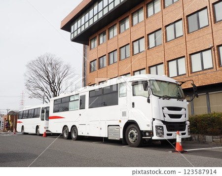 Mobile blood donation vehicle 123587914