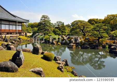 京都市 世界遺產 二條城 二之丸庭園 123590595