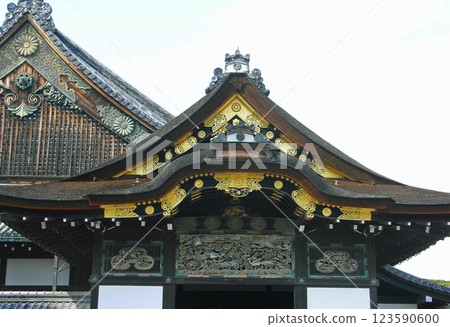 京都 世界遺產 二條城 二之丸禦殿 武士與馬車入口 123590600