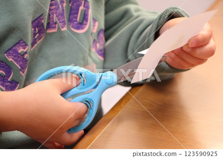Children who work 123590925