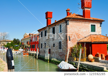 Italy, Venice Lagoon, Torcello Island, canalside restaurant 123592285