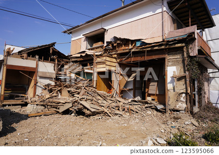 空屋拆除 破舊木屋拆除 123595066
