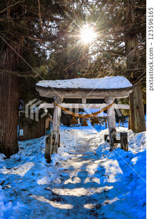 Shirakawa Hachiman Shrine Torii (vertical) Shirakawa Hachiman Shrine Torii (vertical) 123596165