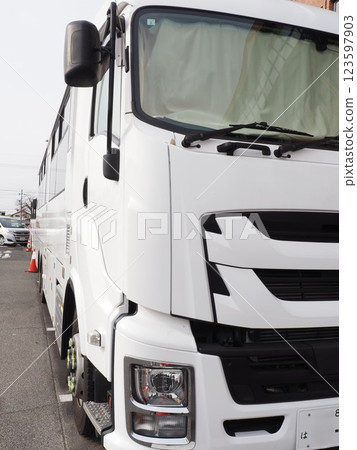 Mobile blood donation vehicle 123597903