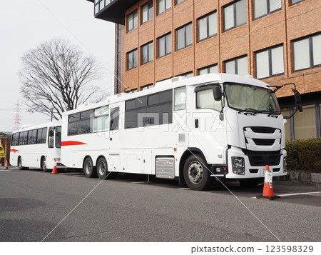 Mobile blood donation vehicle 123598329