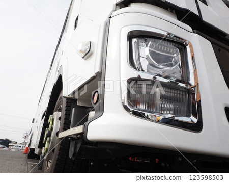 Mobile blood donation vehicle 123598503