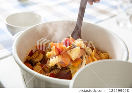 Healthy Breakfast: Minestrone Pasta 123599938