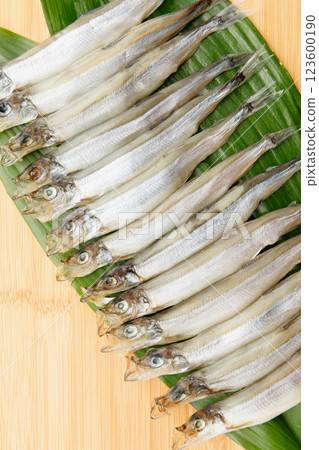 Delicious to eat: Male Sakhalin Shishamo 123600190