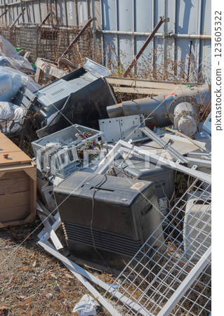 Garbage mountain 123605322