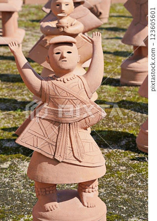 Osaka Takatsuki Imashirozuka Tomb shrine maiden clay figure (reconstruction) (early autumn) 123605601