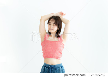 Beauty image of young women Beauty image of young women 123605732