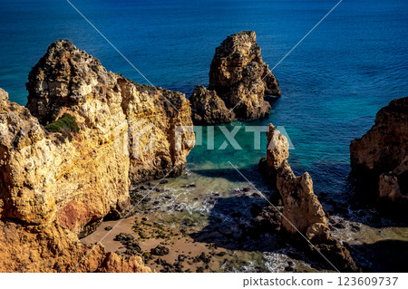 Ponta da Piedade cliffs, Algarve, Portugal Ponta da Piedade cliffs, Algarve, Portugal 123609737