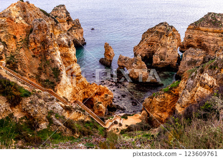 Ponta da Piedade cliffs, Algarve, Portugal 123609761