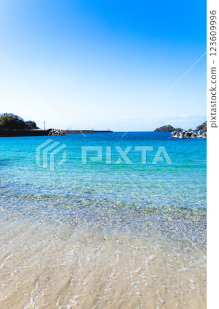 Spring seascape with calm Spring seascape with calm 123609996