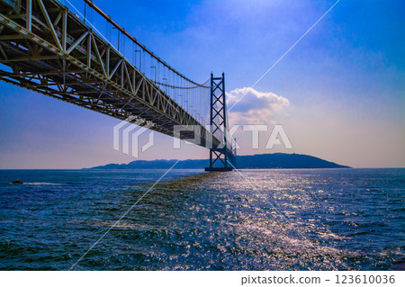 Akashi Kaikyo Bridge 123610036