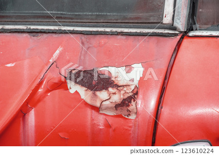 車身變質和生鏽，凹陷 123610224