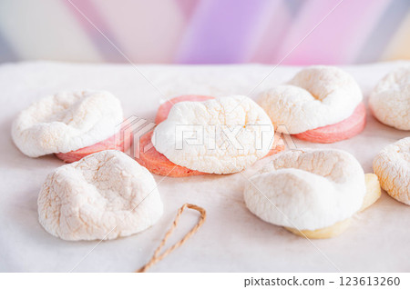 Marshmallow cookies 123613260