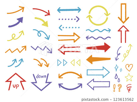 一組復古色彩的手繪向量箭頭 123613562