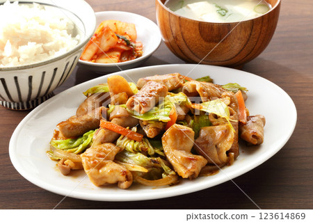 Fried offal set meal 123614869