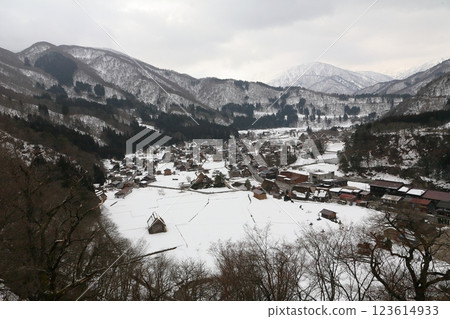 Shirakawa-go Ogimachi Gassho Village [Shirakawa Village, Ono-gun, Gifu Prefecture] 123614933