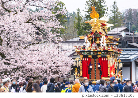220415 Rainy Takayama Festival g086 123615103