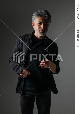 A handsome man 123615590