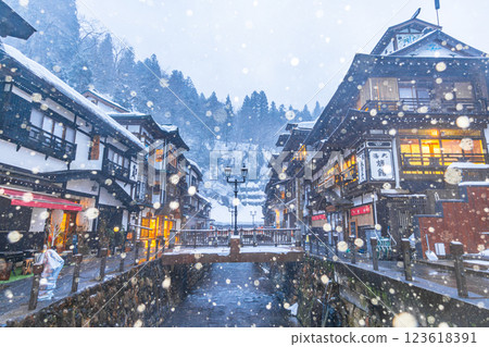 銀山溫泉降雪（山形縣） 123618391